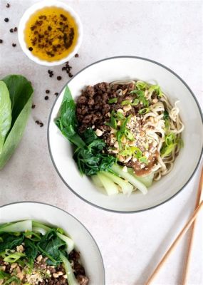   Dandan Noodles Smaskar med Sält Kryddad Umami och Gnagande Chilihet!